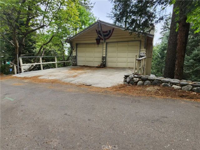 1023 Mercury, Crestline, CA 92325