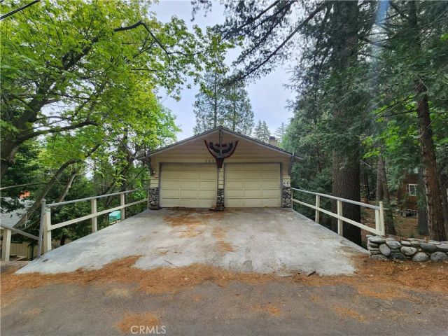 1023 Mercury, Crestline, CA 92325