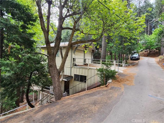 1023 Mercury, Crestline, CA 92325