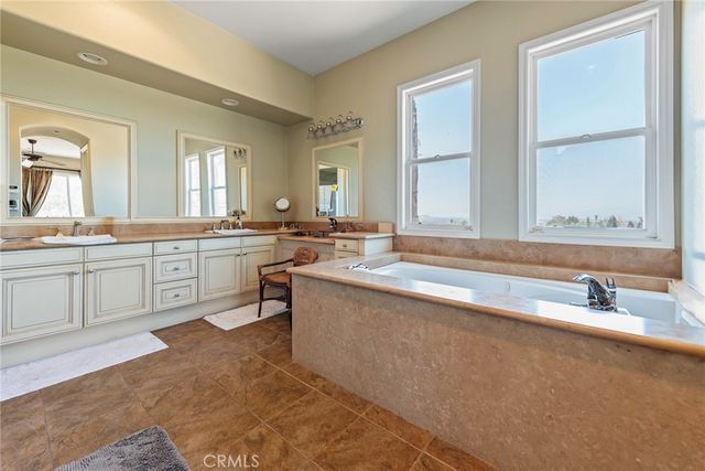 7940 Choi, Riverside, CA 92506