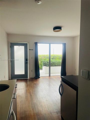 1550 Pennsylvania Ave 112, Miami Beach, FL 33139