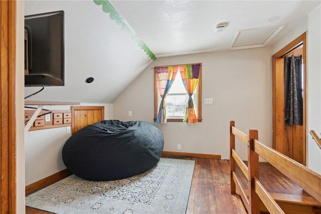 287 8th Ave, Marion, IA 52302