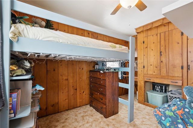 287 8th Ave, Marion, IA 52302