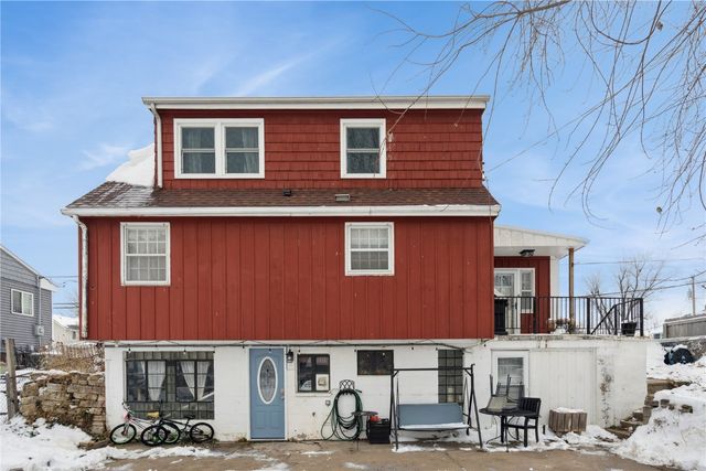 287 8th Ave, Marion, IA 52302