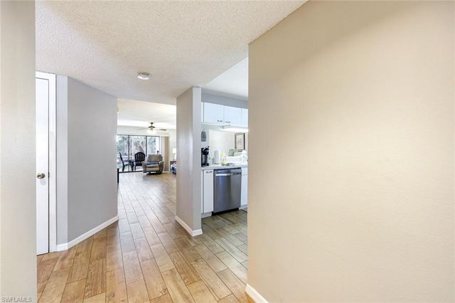 7750 Jewel LN 103, Naples, FL 34109