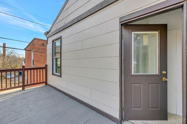 1976 Queen City Avenue, Cincinnati, OH 45214