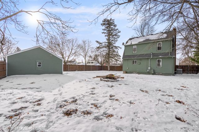 4433 Elizabeth Street, Wayne, MI 48184