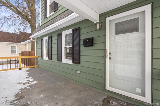 4433 Elizabeth Street, Wayne, MI 48184