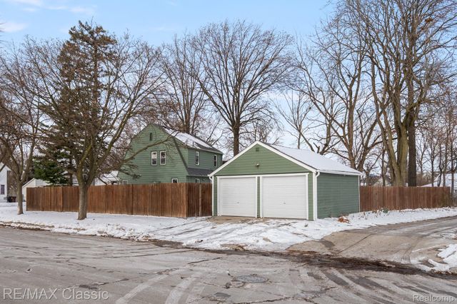 4433 Elizabeth Street, Wayne, MI 48184