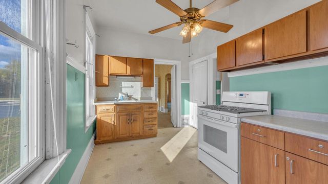 1121 Indiana AVENUE, Sheboygan, WI 53081