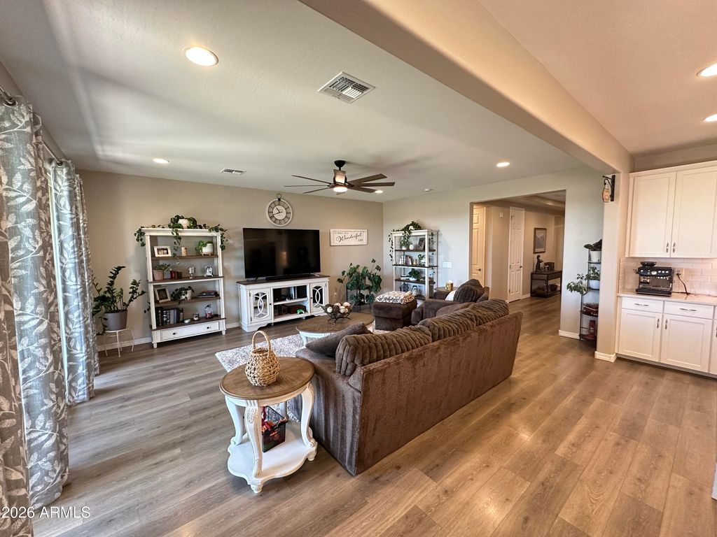 21387 N ELBA Road, Maricopa, AZ 85138 — photo 5