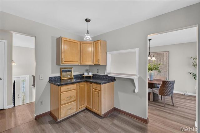 930 Bellestri Drive, Ballwin, MO 63021