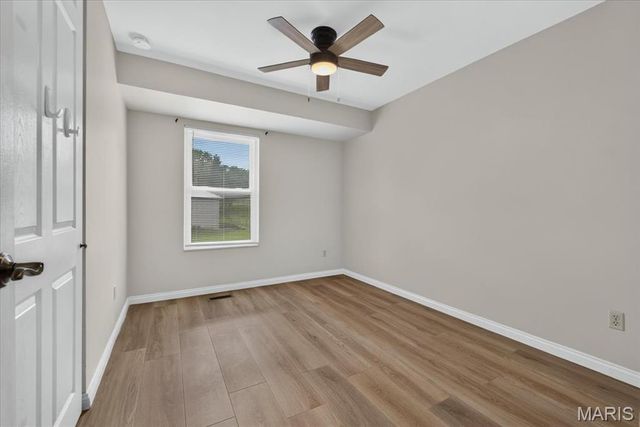 930 Bellestri Drive, Ballwin, MO 63021
