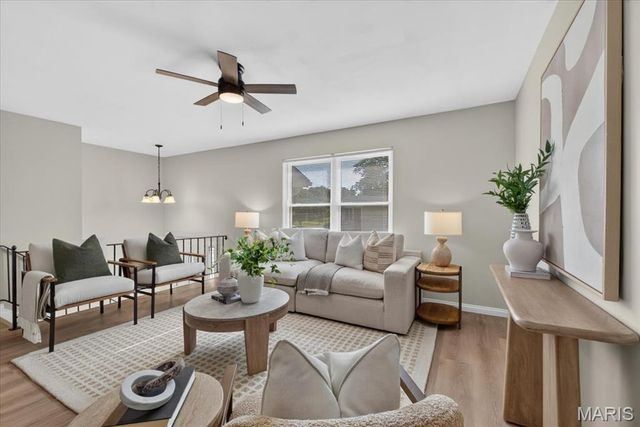 930 Bellestri Drive, Ballwin, MO 63021