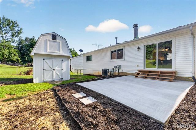 930 Bellestri Drive, Ballwin, MO 63021