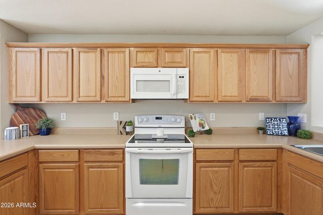 967 E LESLIE Avenue, San Tan Valley, AZ 85140