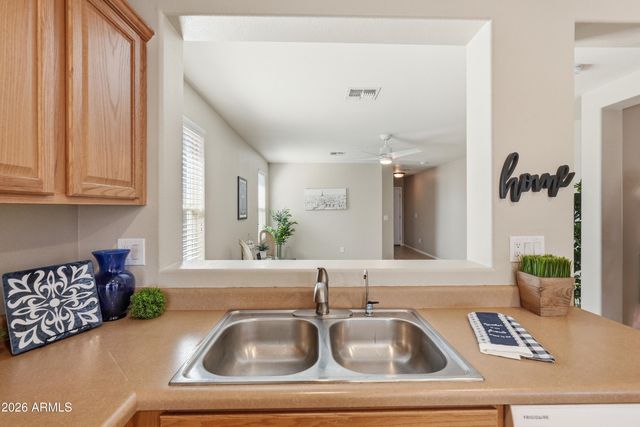 967 E LESLIE Avenue, San Tan Valley, AZ 85140