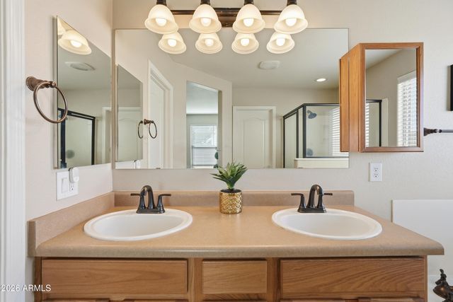 967 E LESLIE Avenue, San Tan Valley, AZ 85140