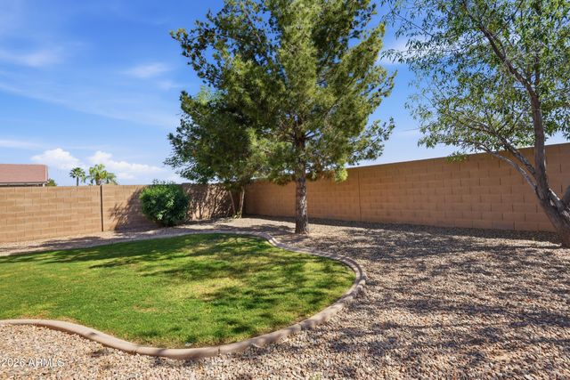 967 E LESLIE Avenue, San Tan Valley, AZ 85140