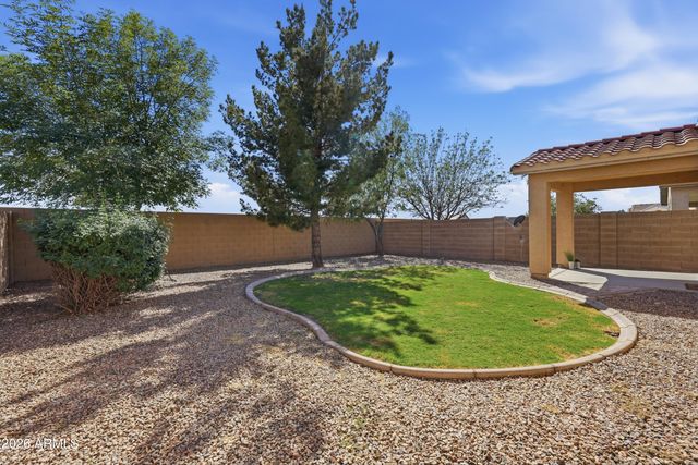 967 E LESLIE Avenue, San Tan Valley, AZ 85140