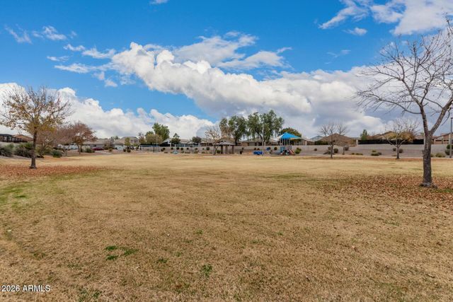 967 E LESLIE Avenue, San Tan Valley, AZ 85140