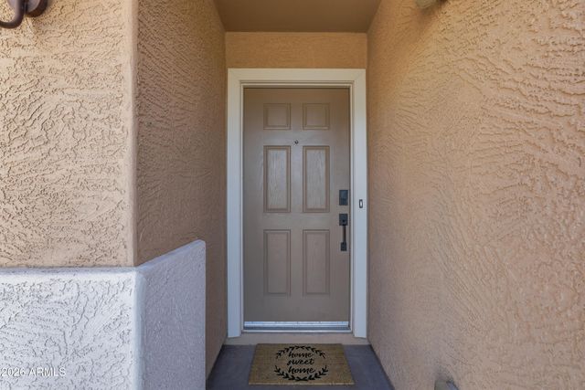 967 E LESLIE Avenue, San Tan Valley, AZ 85140