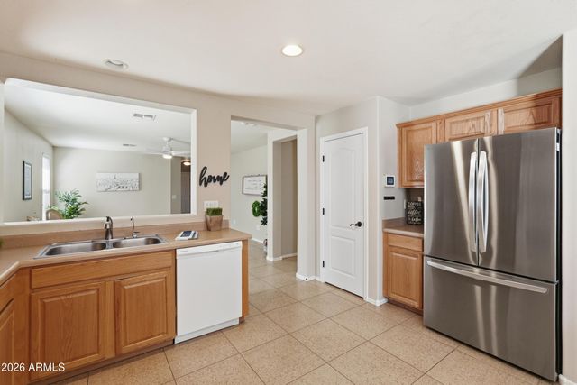 967 E LESLIE Avenue, San Tan Valley, AZ 85140