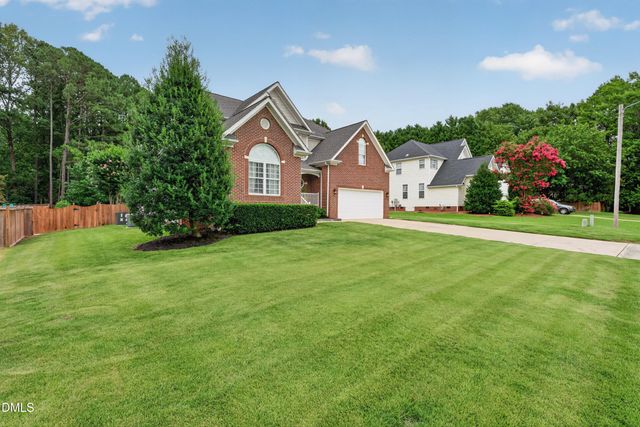 206 Fern Ridge Drive, Cary, NC 27518