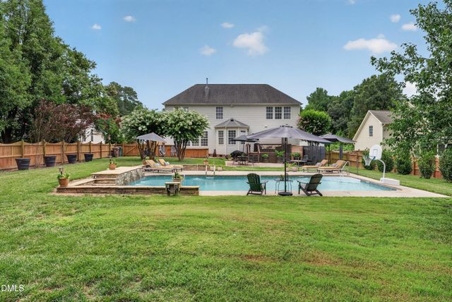 206 Fern Ridge Drive, Cary, NC 27518