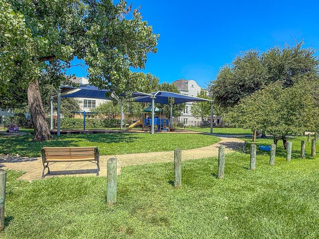 802 Detering Street, Houston, TX 77007