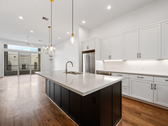 802 Detering Street, Houston, TX 77007