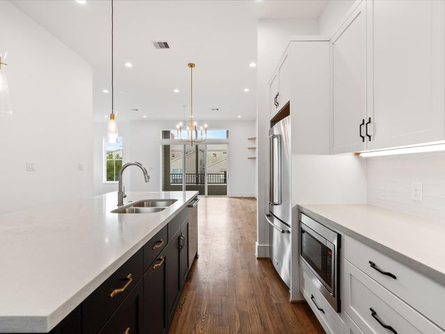 802 Detering Street, Houston, TX 77007