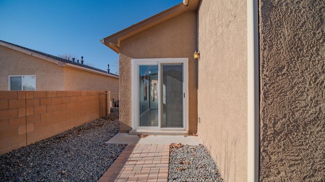 813 Waterfall Drive NE, Rio Rancho, NM 87144