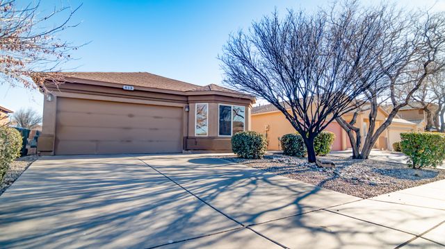 813 Waterfall Drive NE, Rio Rancho, NM 87144