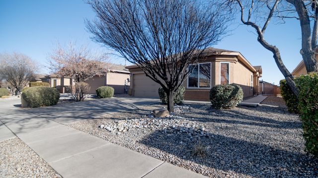 813 Waterfall Drive NE, Rio Rancho, NM 87144