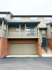 3044 Barclay Way, Ann Arbor, MI 48105