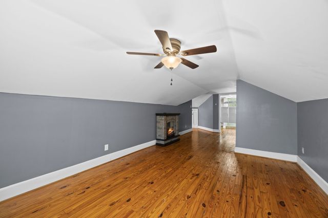 2890 Greens Mill Rd, Columbia, TN 38401