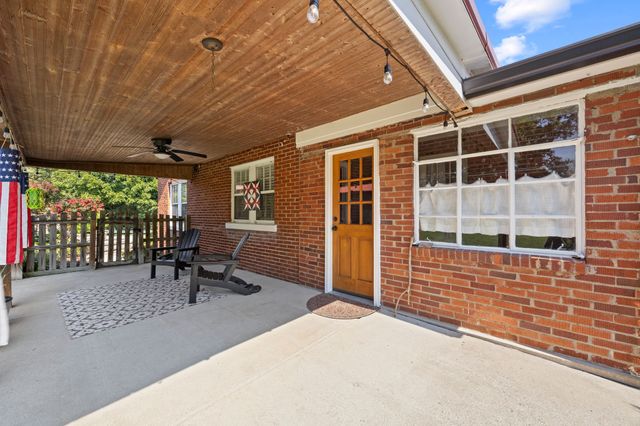 2890 Greens Mill Rd, Columbia, TN 38401