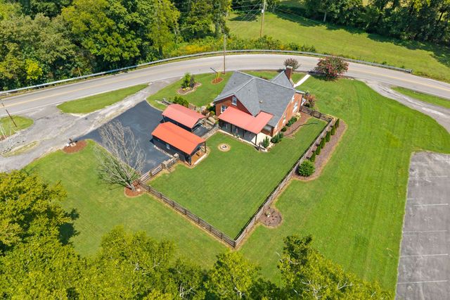 2890 Greens Mill Rd, Columbia, TN 38401