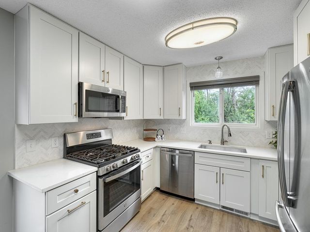 7775 Village Street, Chanhassen, MN 55317