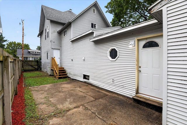 1123 Portland Avenue, Beloit, WI 53511