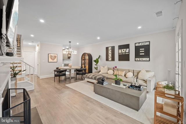 4311 MASSACHUSETTS AVE NW, Washington, DC 20016