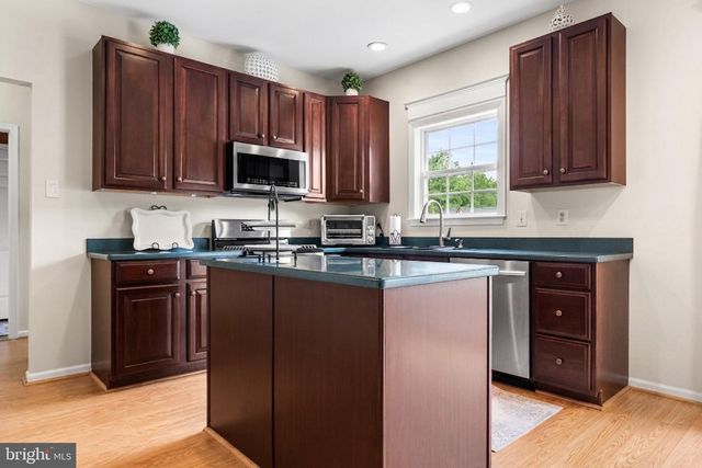1368 JASPER DR, Ambler, PA 19002