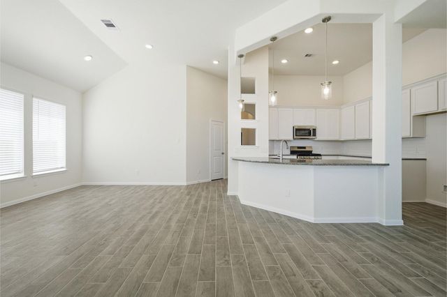 8635 Jade Hill Drive, Rosharon, TX 77583