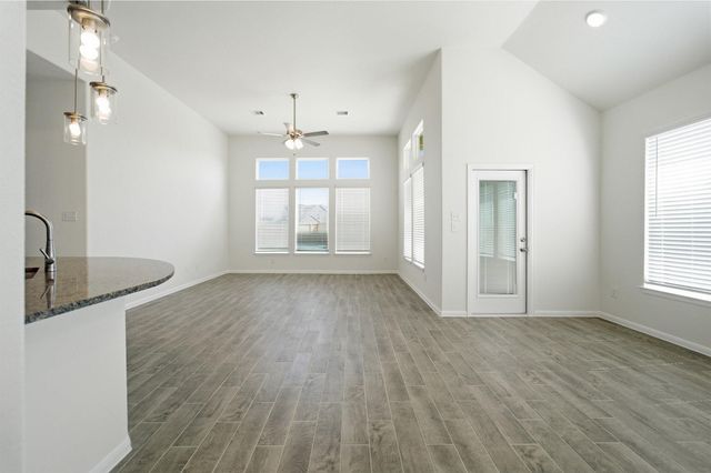8635 Jade Hill Drive, Rosharon, TX 77583