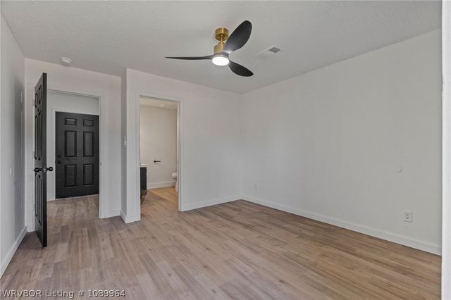 4207 N Oak Park Circle, Fort Smith, AR 72904