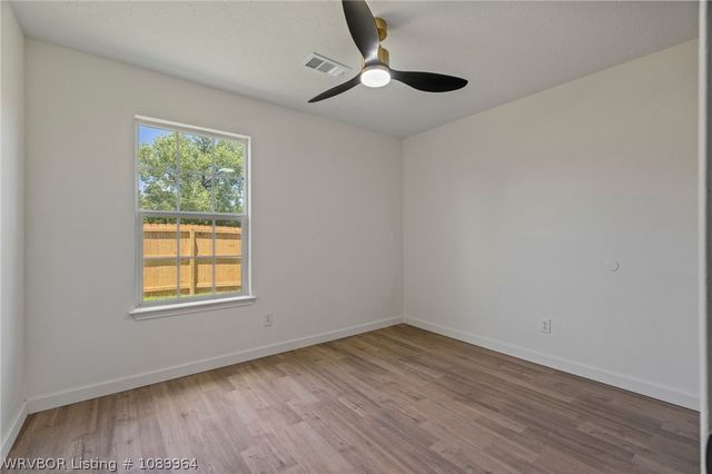 4207 N Oak Park Circle, Fort Smith, AR 72904
