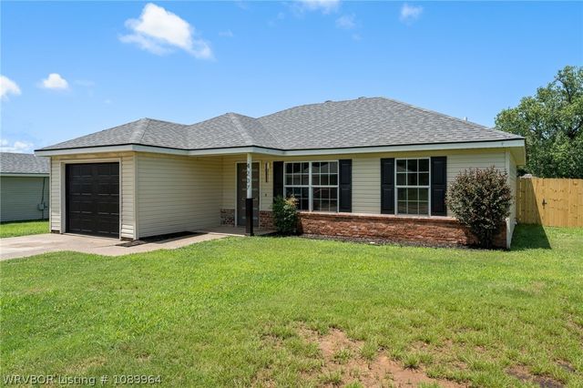 4207 N Oak Park Circle, Fort Smith, AR 72904