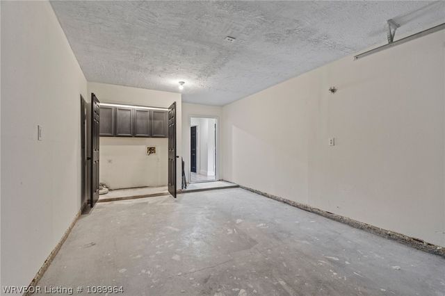 4207 N Oak Park Circle, Fort Smith, AR 72904