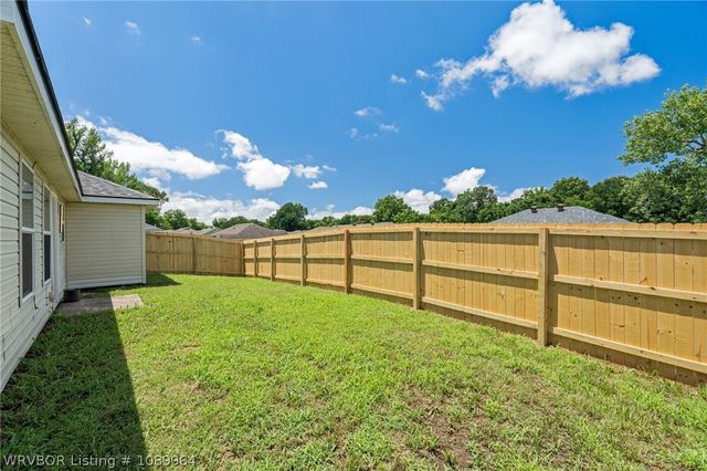 4207 N Oak Park Circle, Fort Smith, AR 72904